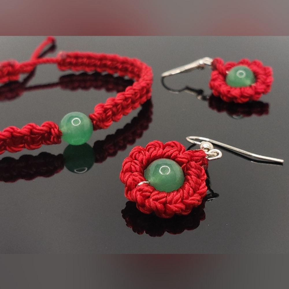 Green Aventurine healing crystal bracelet and earring set, gemstone jewelry set